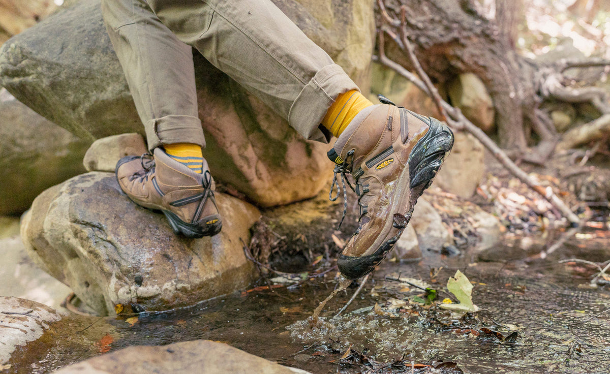 Keen Men's Targhee II Mid Waterproof Hiking Boots Black Olive/Yellow