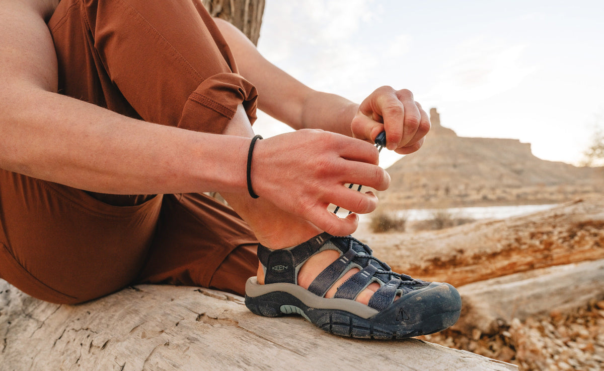 Keen Women's Newport H2 Navy/Magnet